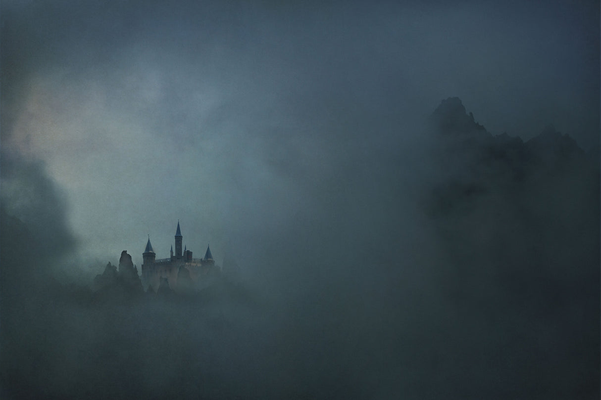 castle in the clouds Poster och Canvastavla