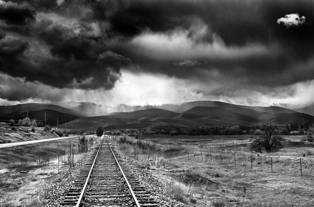 Tracks &amp; Thunderstorm - Ronan, MT Poster och Canvastavla