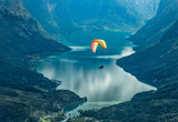 Fjord glider Poster och Canvastavla