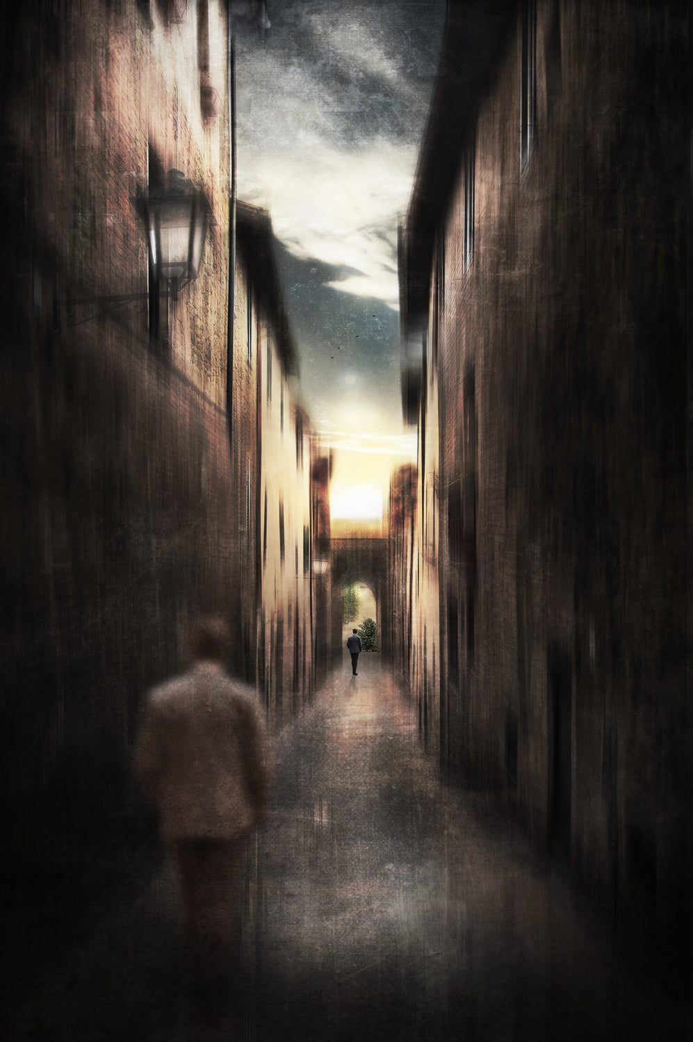 Walk on the alley Poster och Canvastavla