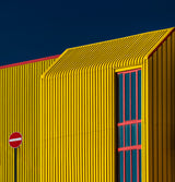 Yellow facade Poster och Canvastavla