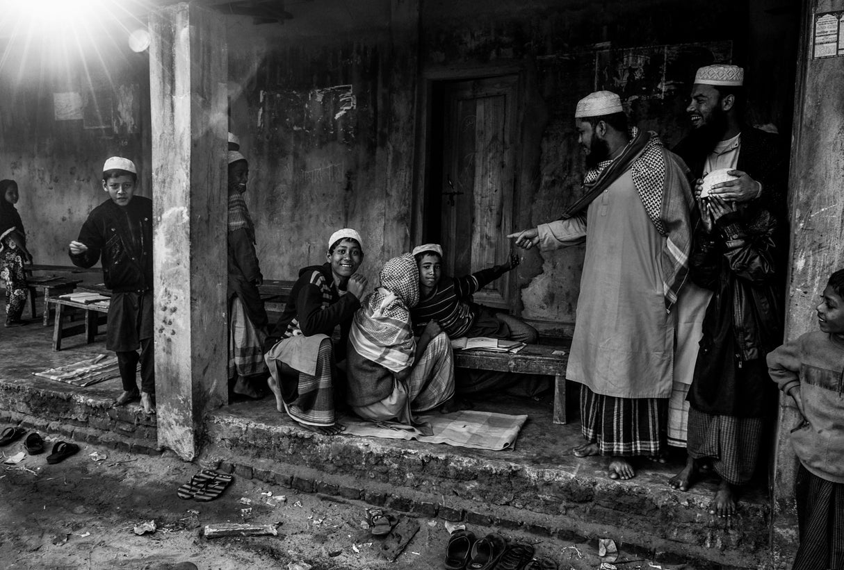 In a madrasa- Bangladesh Poster och Canvastavla