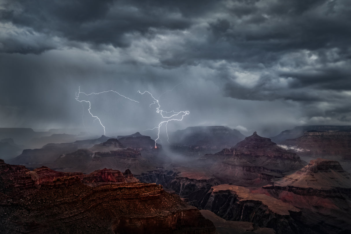 Thunder and Lightning Poster och Canvastavla