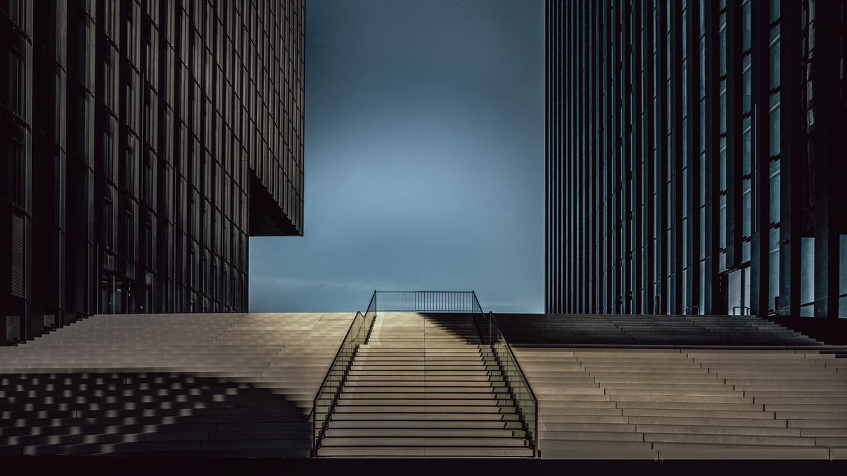 The starcase between Poster och Canvastavla