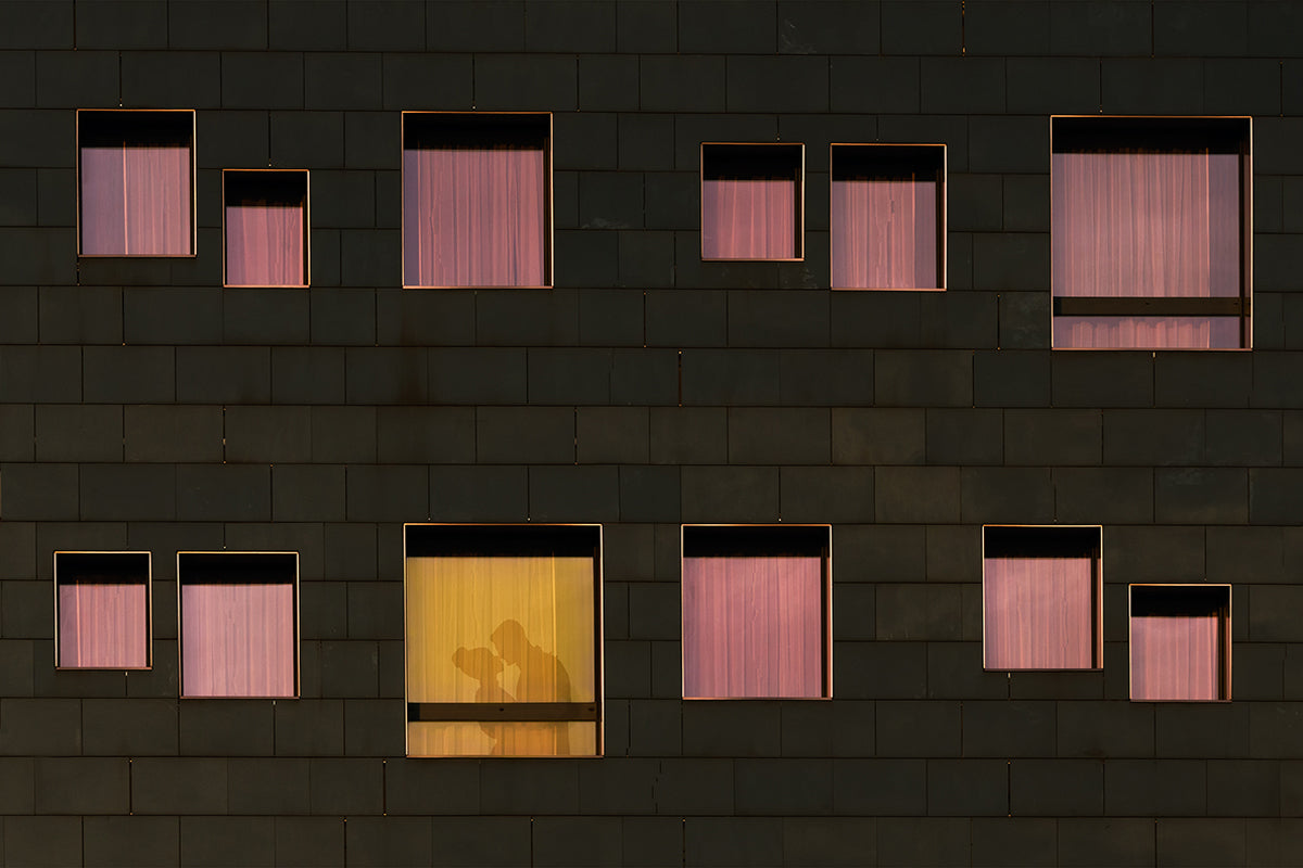 the kiss from the window Poster och Canvastavla