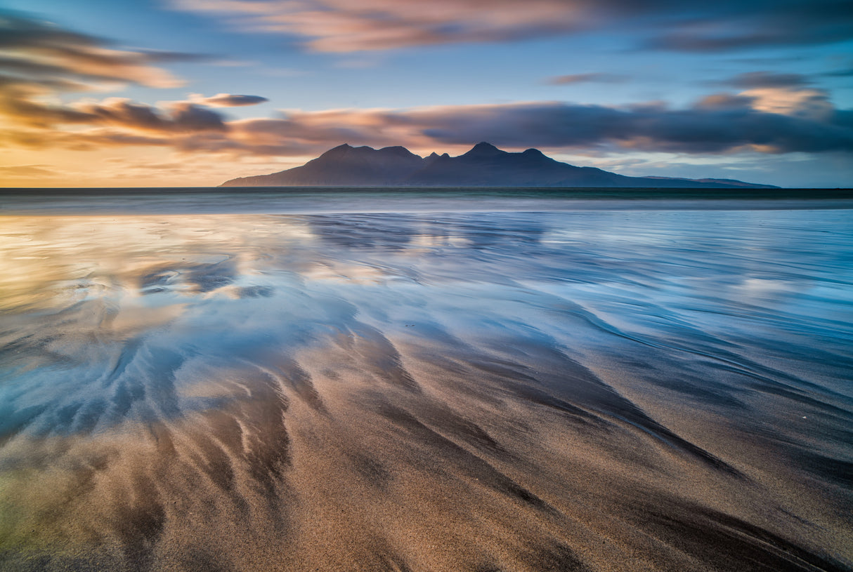 The golden hour at Laig Bay Poster och Canvastavla