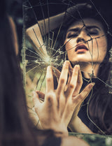 broken inside me Poster och Canvastavla