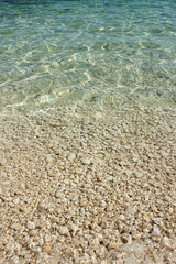 Aqua Ocean and Golden Pebbles Poster och Canvastavla