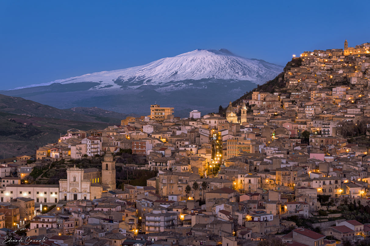 Agira e sua maesta' Etna Poster och Canvastavla