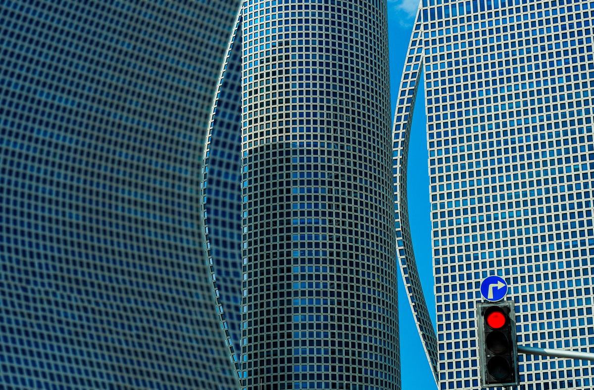 Azrieli towers Red light Poster och Canvastavla