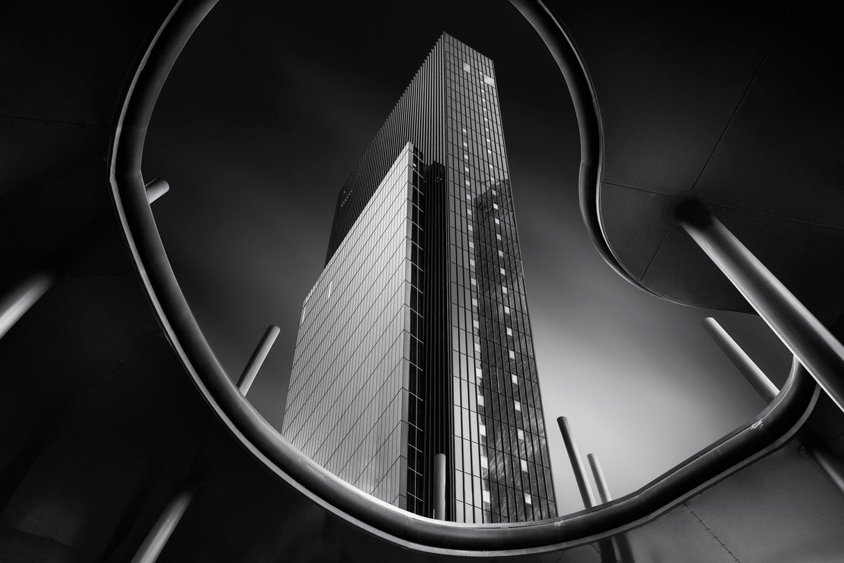 The fifth tower Poster och Canvastavla