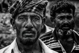 Working on construction in the streets of Bangladesh Poster och Canvastavla