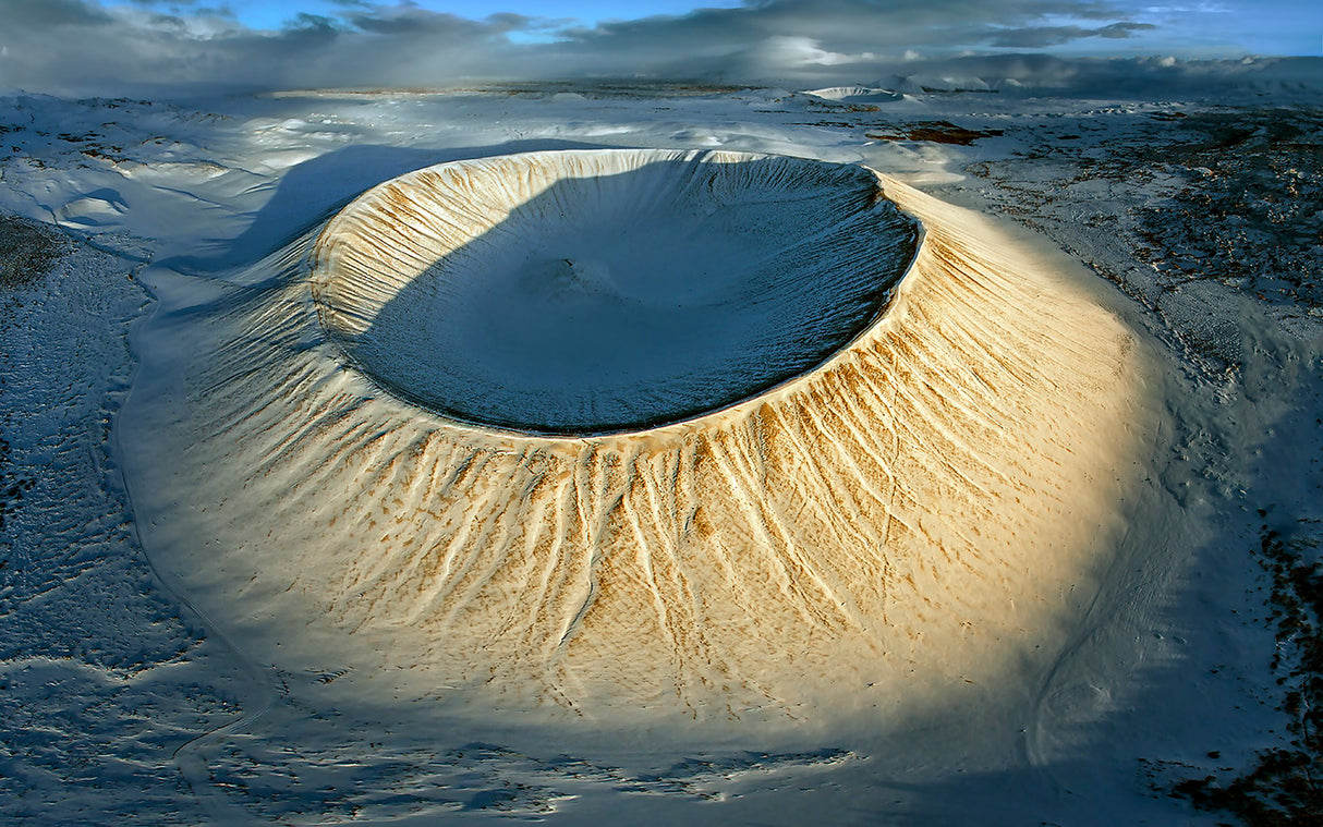 Hverfjall volcano crater Poster och Canvastavla