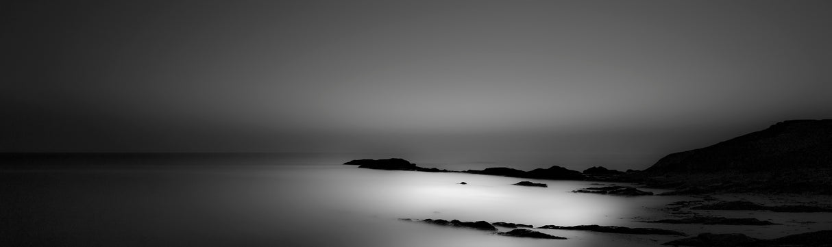 Black Shades for White Nights Poster och Canvastavla