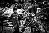 In the streets of Bangladesh - XVI Poster och Canvastavla