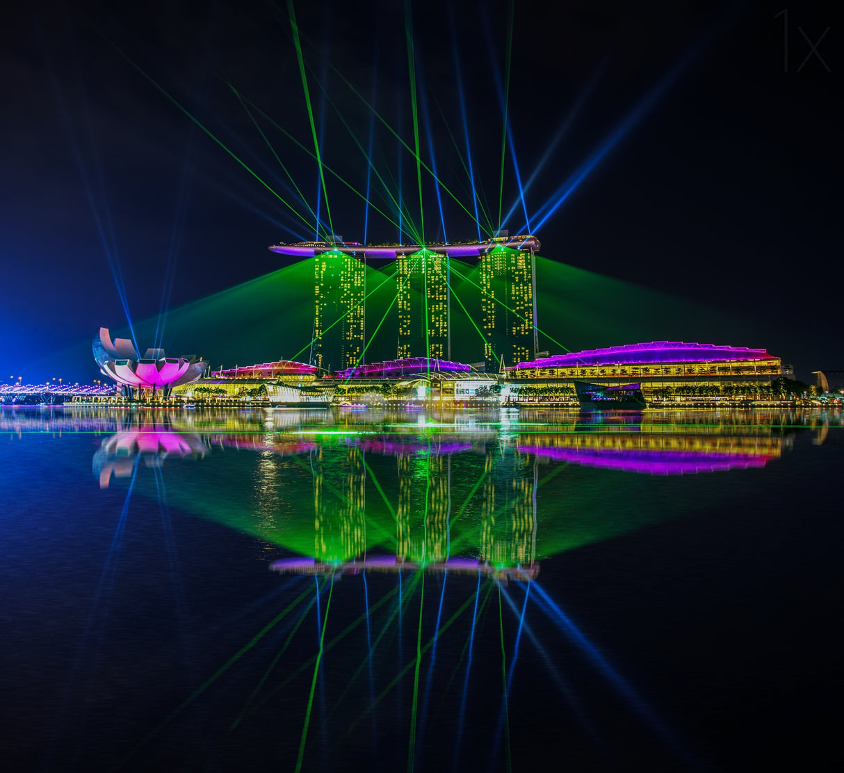 Singapore Marina Bay Sands Hotel Laser Light Show "WONDERFUL" Poster och Canvastavla