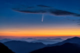 Comet NEOWISE Poster och Canvastavla