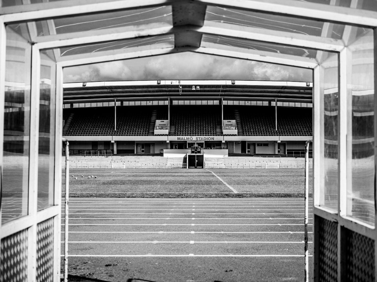 Malmö Stadion - vy från spelartunneln Christoffer Borg Mattisson