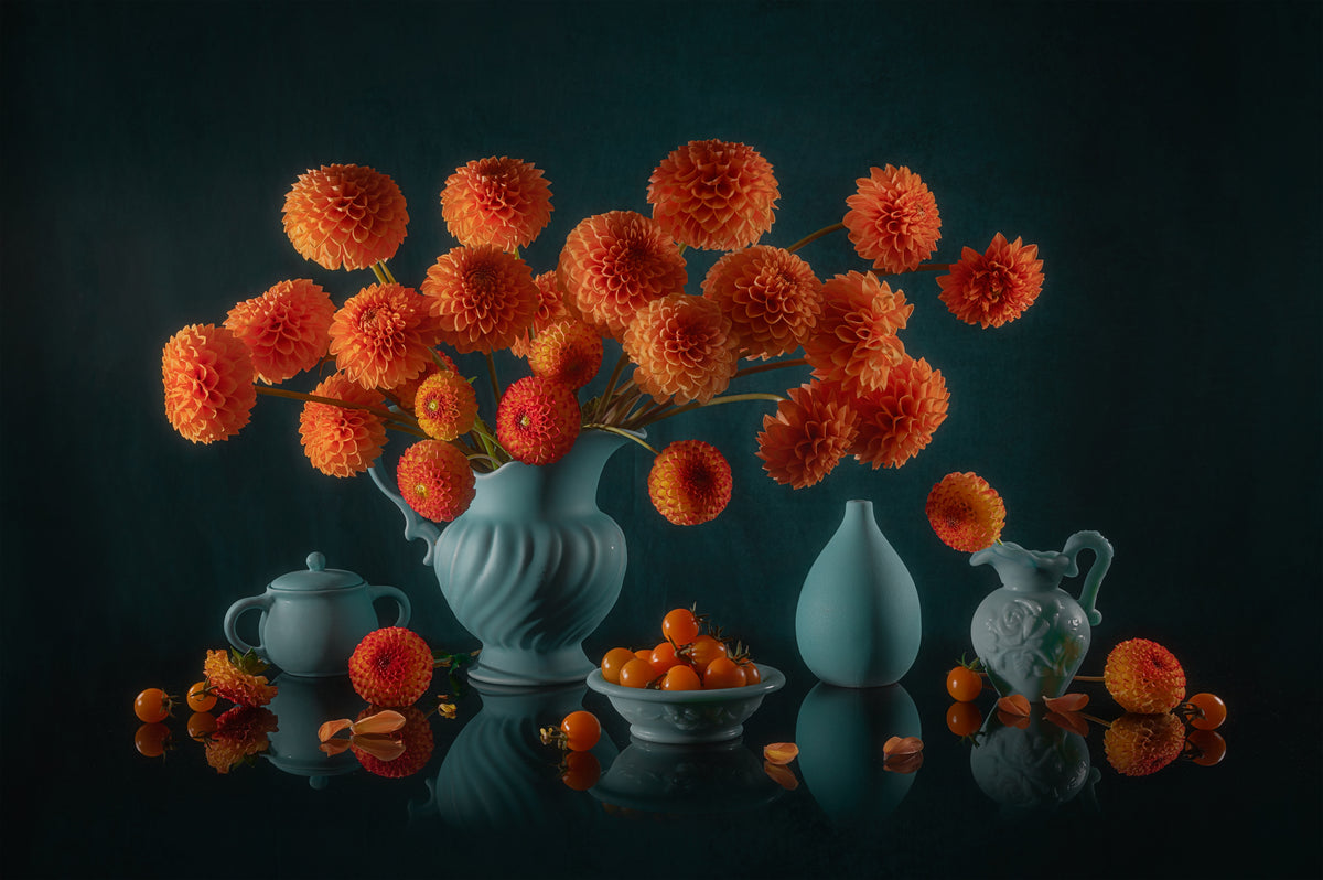 Blooming Dahlias Poster och Canvastavla