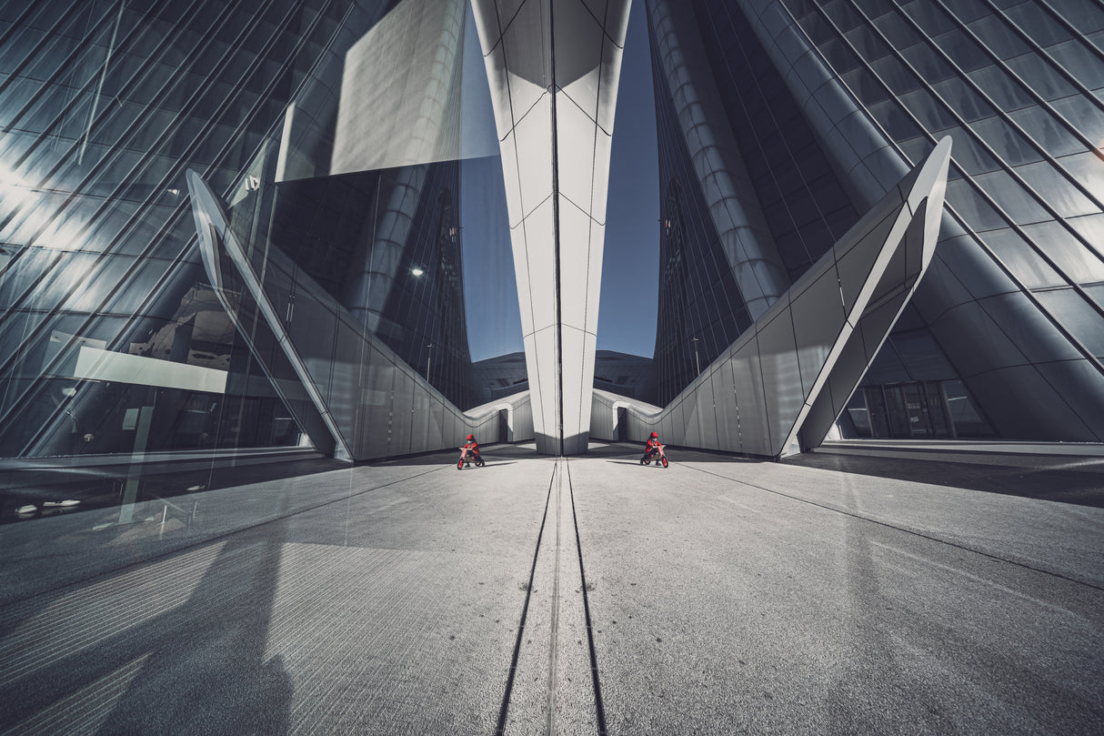City life reflections Poster och Canvastavla