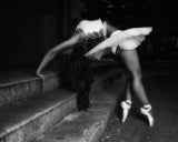 Ballerina on the stairs BW Poster och Canvastavla