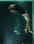 underwater artistic portrait shooting Poster och Canvastavla