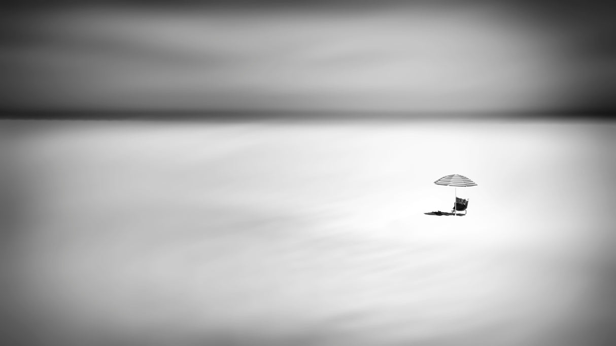 Alone under the sun... Poster och Canvastavla