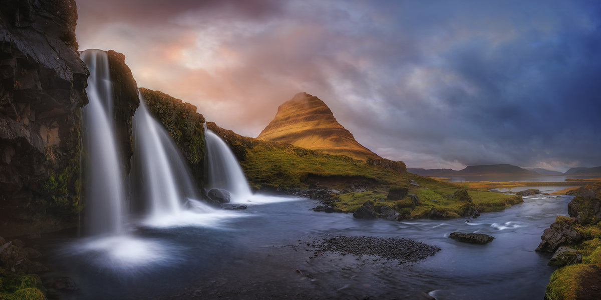 Kirkjufell Poster och Canvastavla