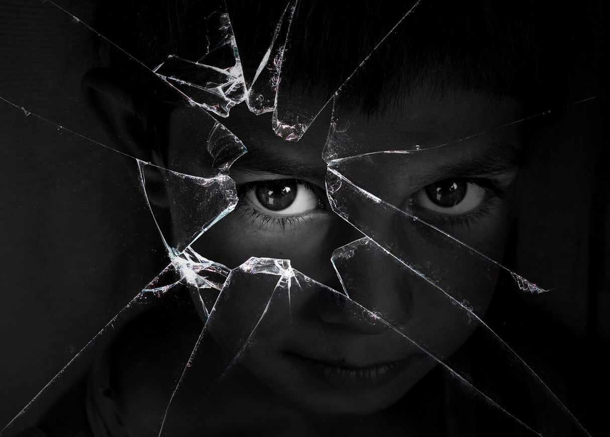 broken glass Poster och Canvastavla