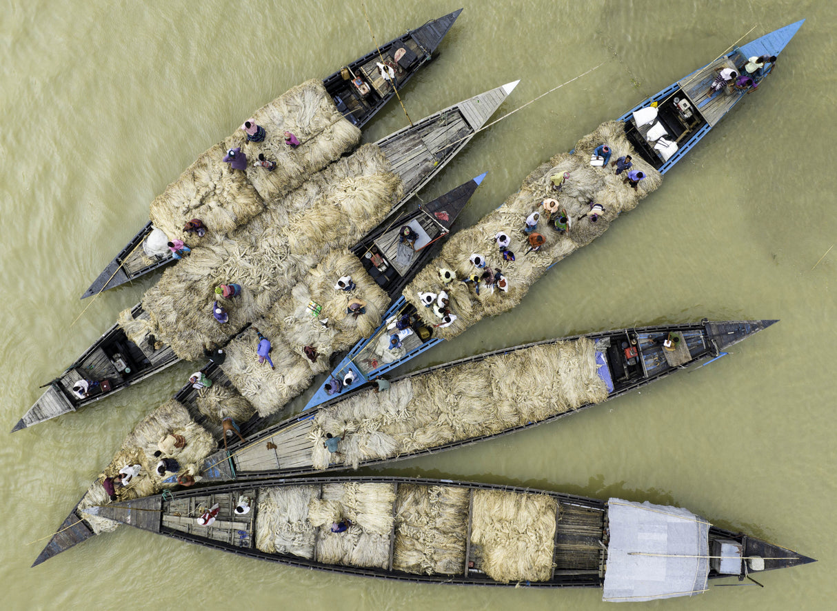 Floating jute market Poster och Canvastavla