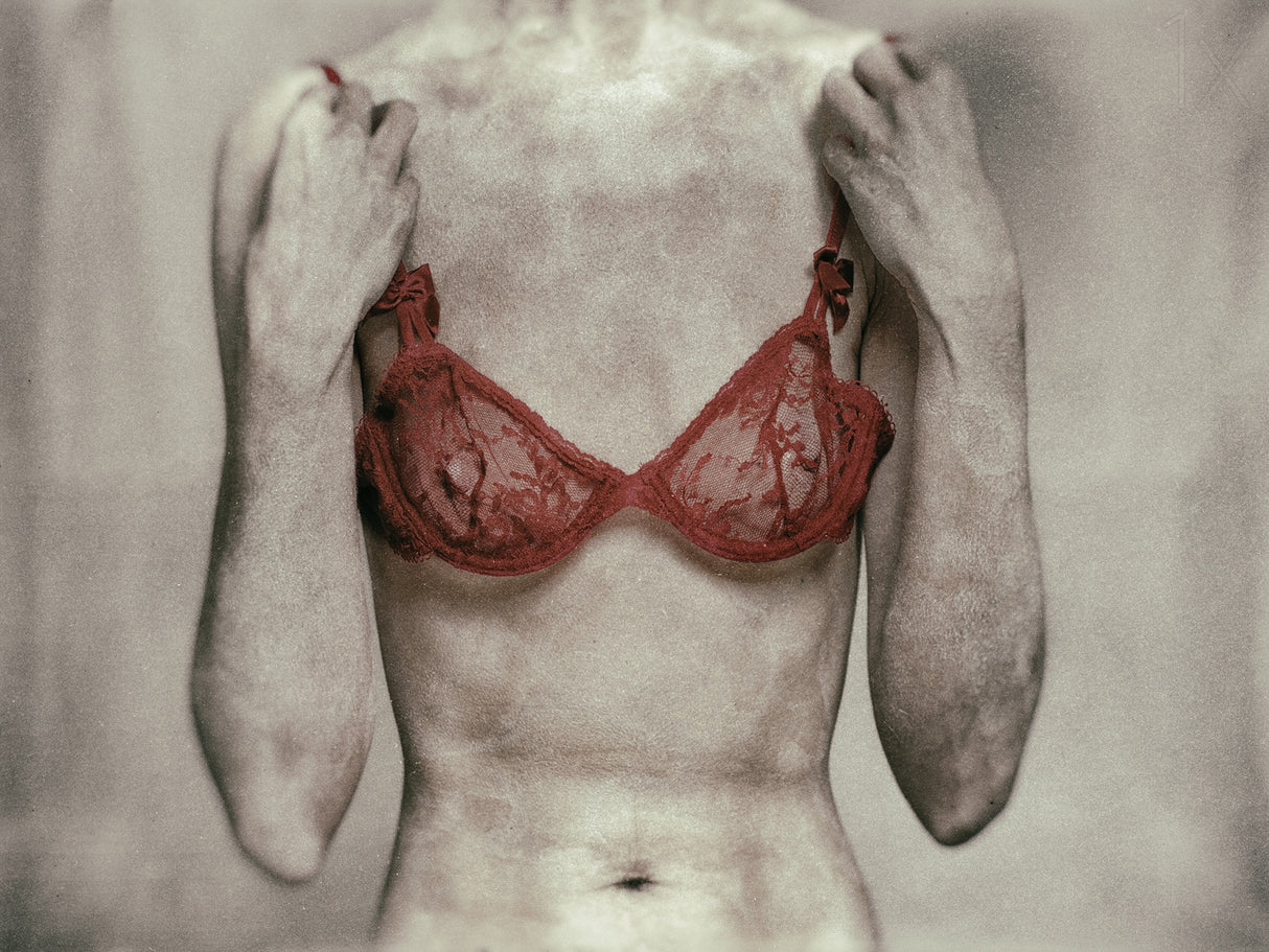 Taking the bra off Poster och Canvastavla