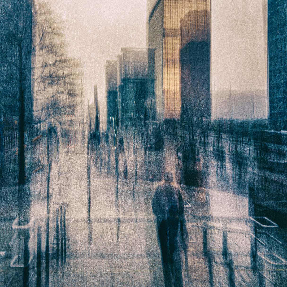 Absorbed in the city Poster och Canvastavla
