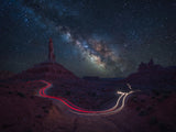 Starry Night in the Red Valley Poster och Canvastavla