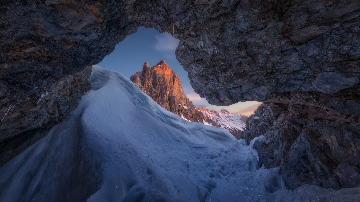 The cave Poster och Canvastavla