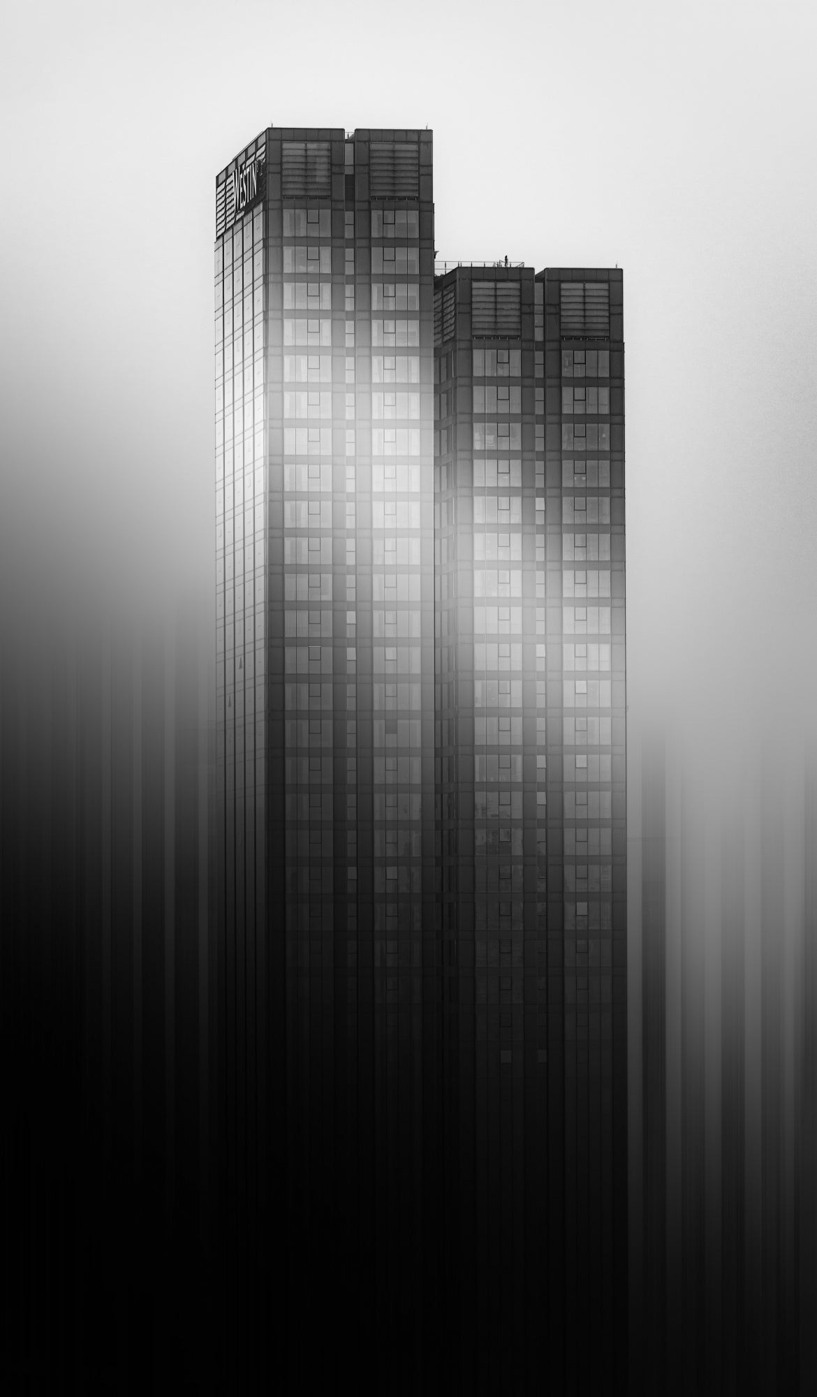 B&amp;W Building Poster och Canvastavla