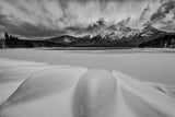 Pyramid Lake in Winter Poster och Canvastavla