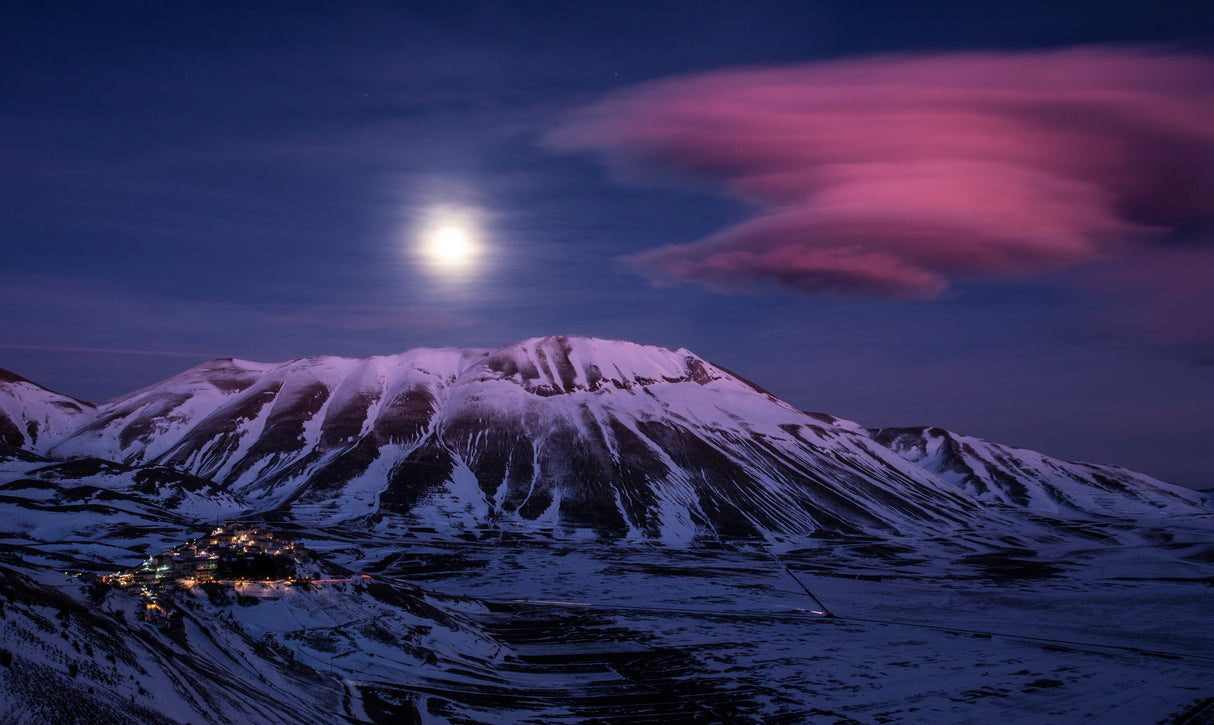 Castelluccio Di Norcia,  Italy Poster och Canvastavla