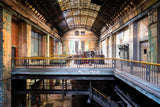 Industrial Hall in Decay Poster och Canvastavla