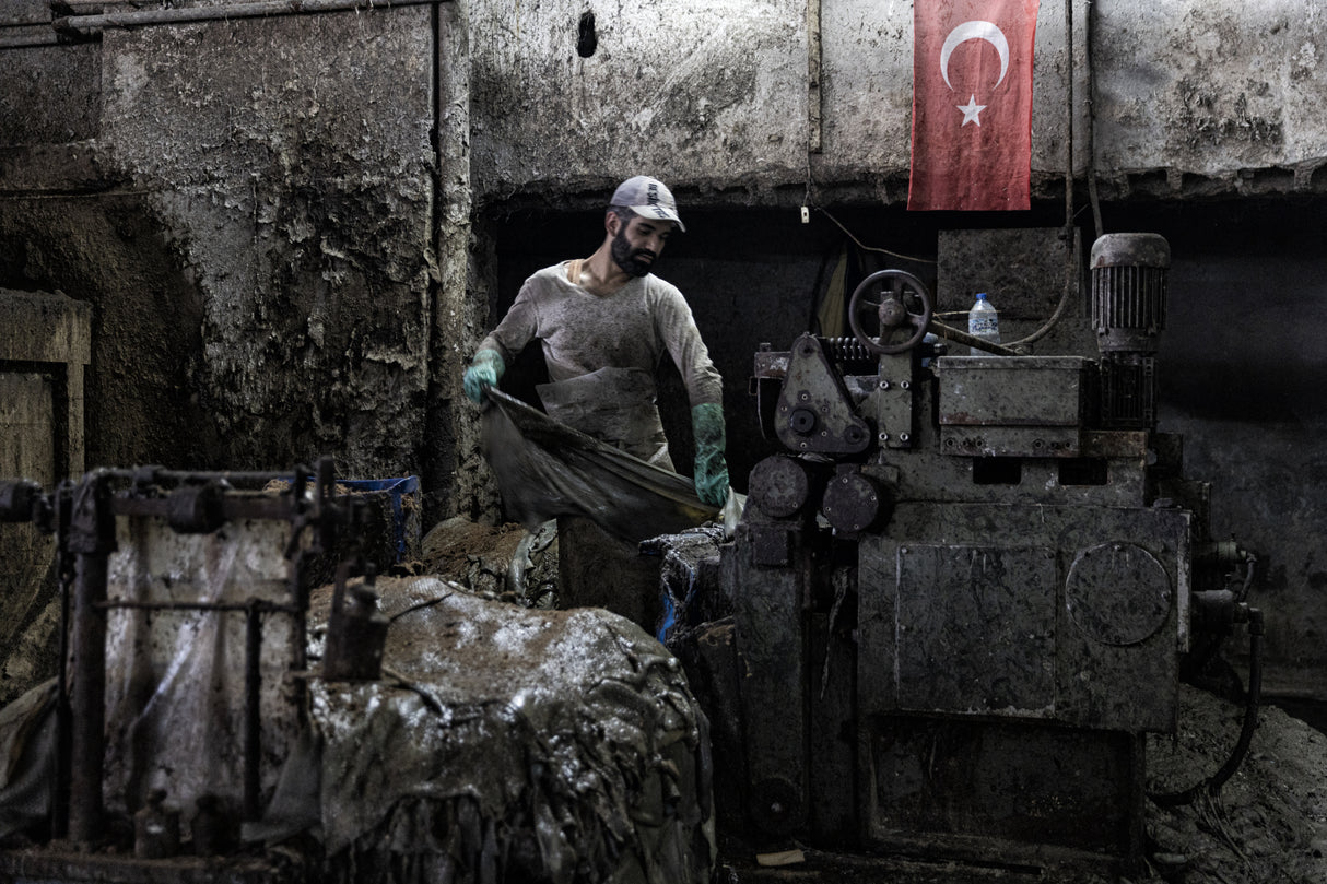 leather factory Poster och Canvastavla