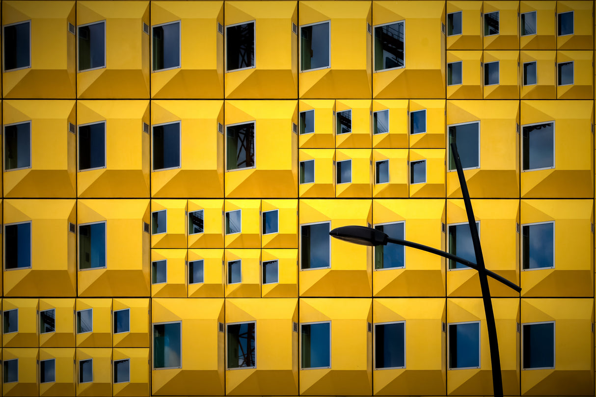 Yellow Facade Poster och Canvastavla