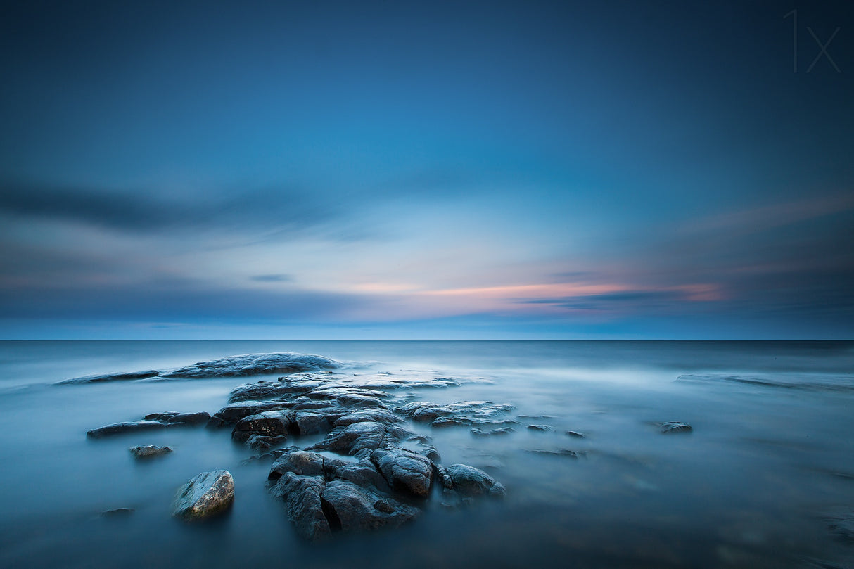 Blue II Poster och Canvastavla