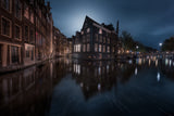The House under the Moonlight Poster och Canvastavla