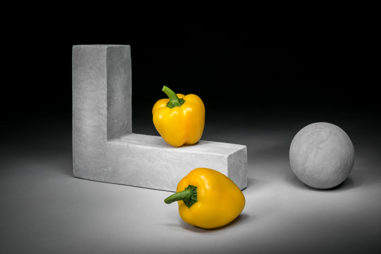 Yellow bell peppers Poster och Canvastavla