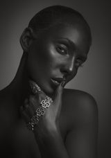 Model with bracelet and ring_3 Poster och Canvastavla