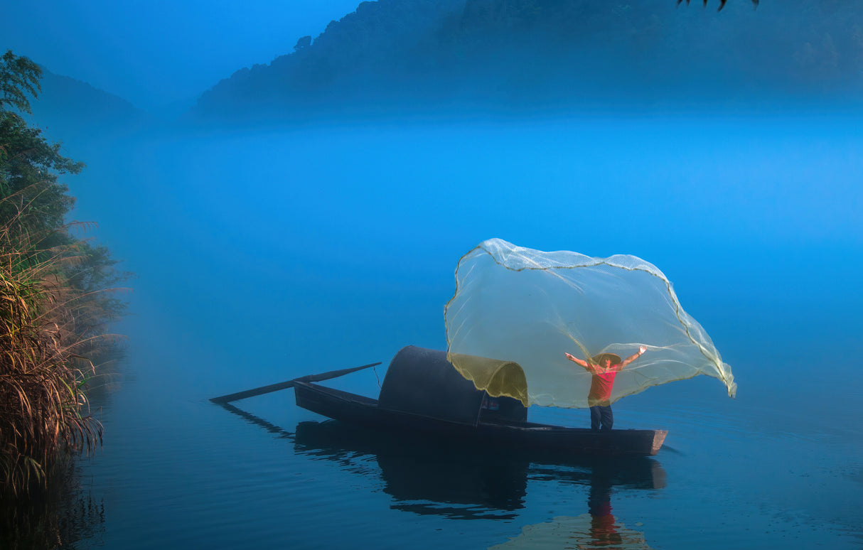 A fisherman in the morning Poster och Canvastavla