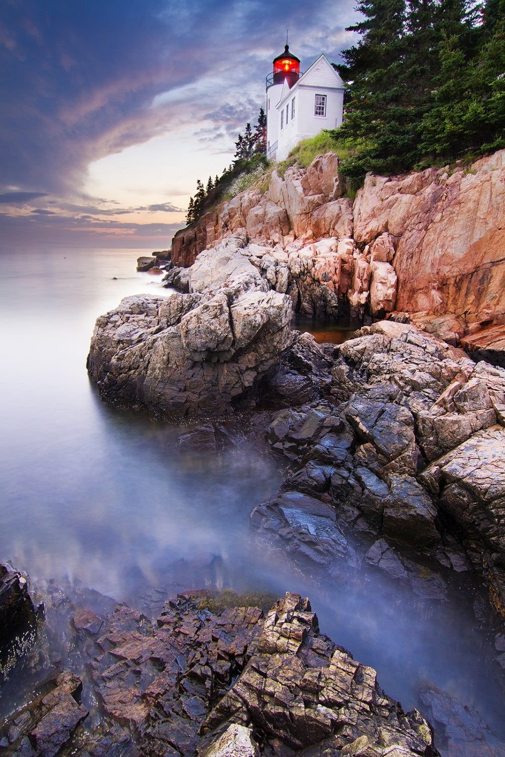 Sunset at Bass Harbor Lighthouse Poster och Canvastavla