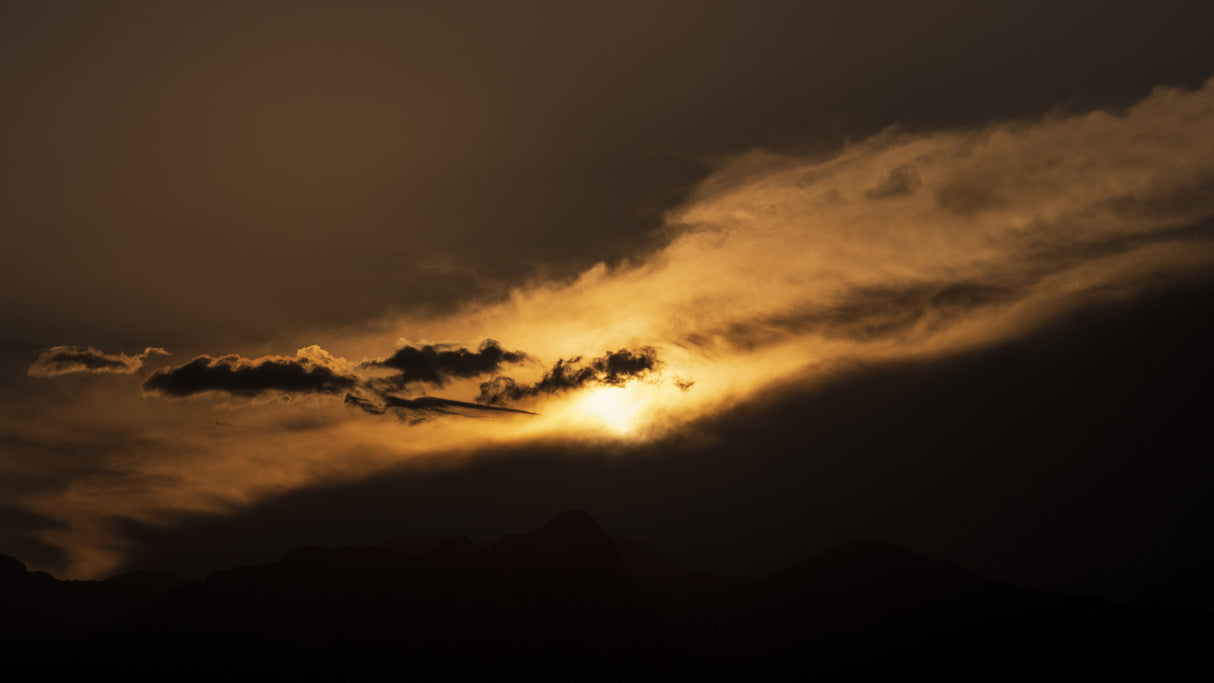 dramatic sky and beautiful clouds Poster och Canvastavla