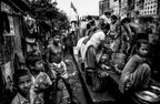 Doing the washing up - Bangladesh Poster och Canvastavla