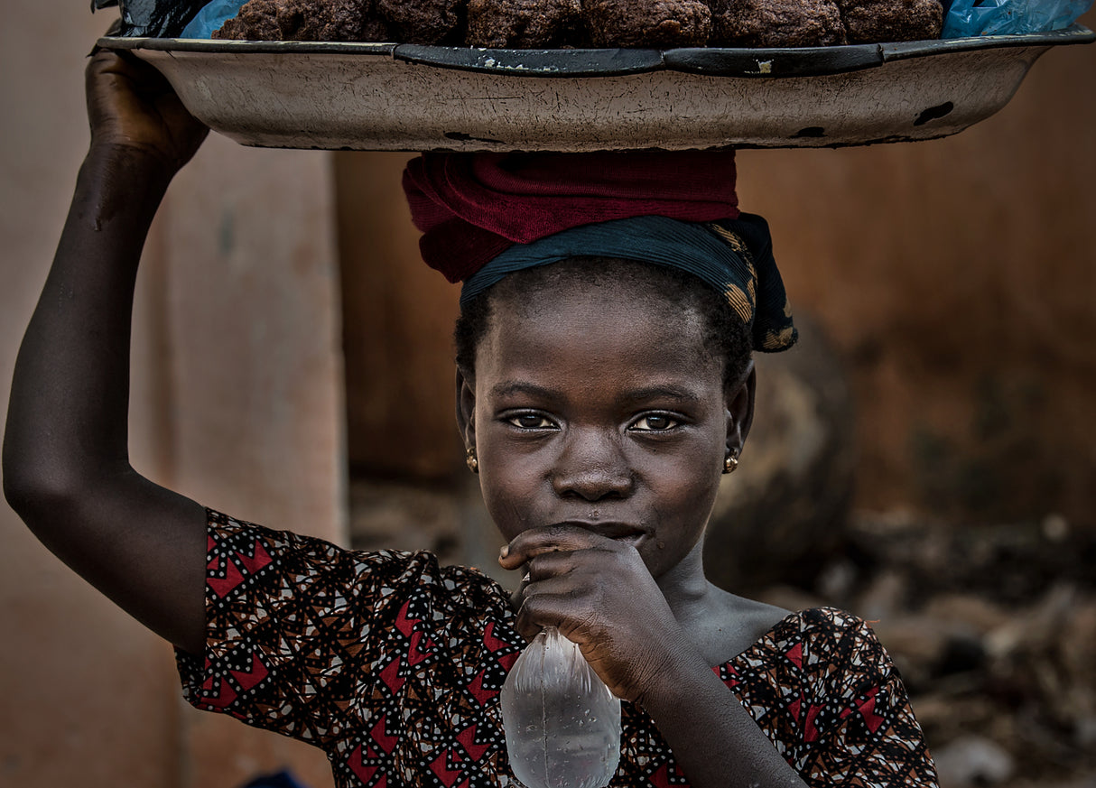 Selling food in a market in Ethiopia Poster och Canvastavla