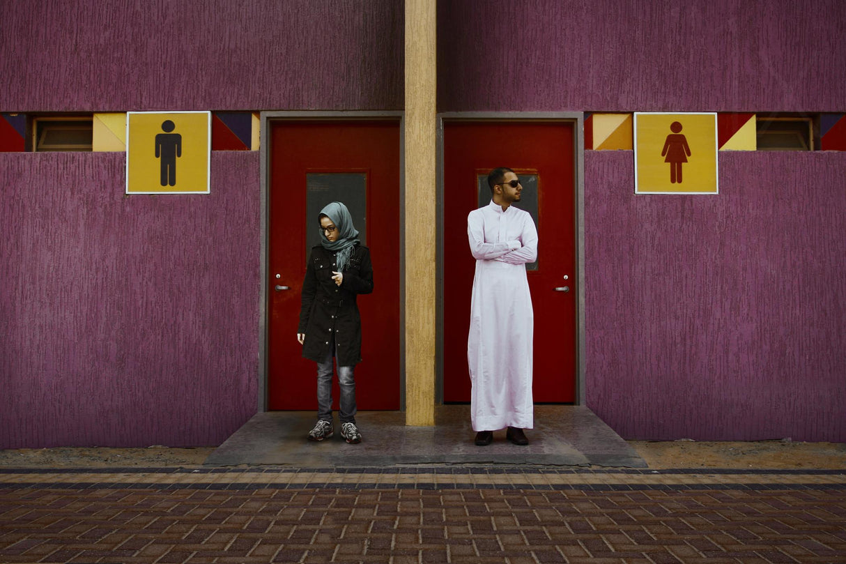 something wrong ! Poster och Canvastavla